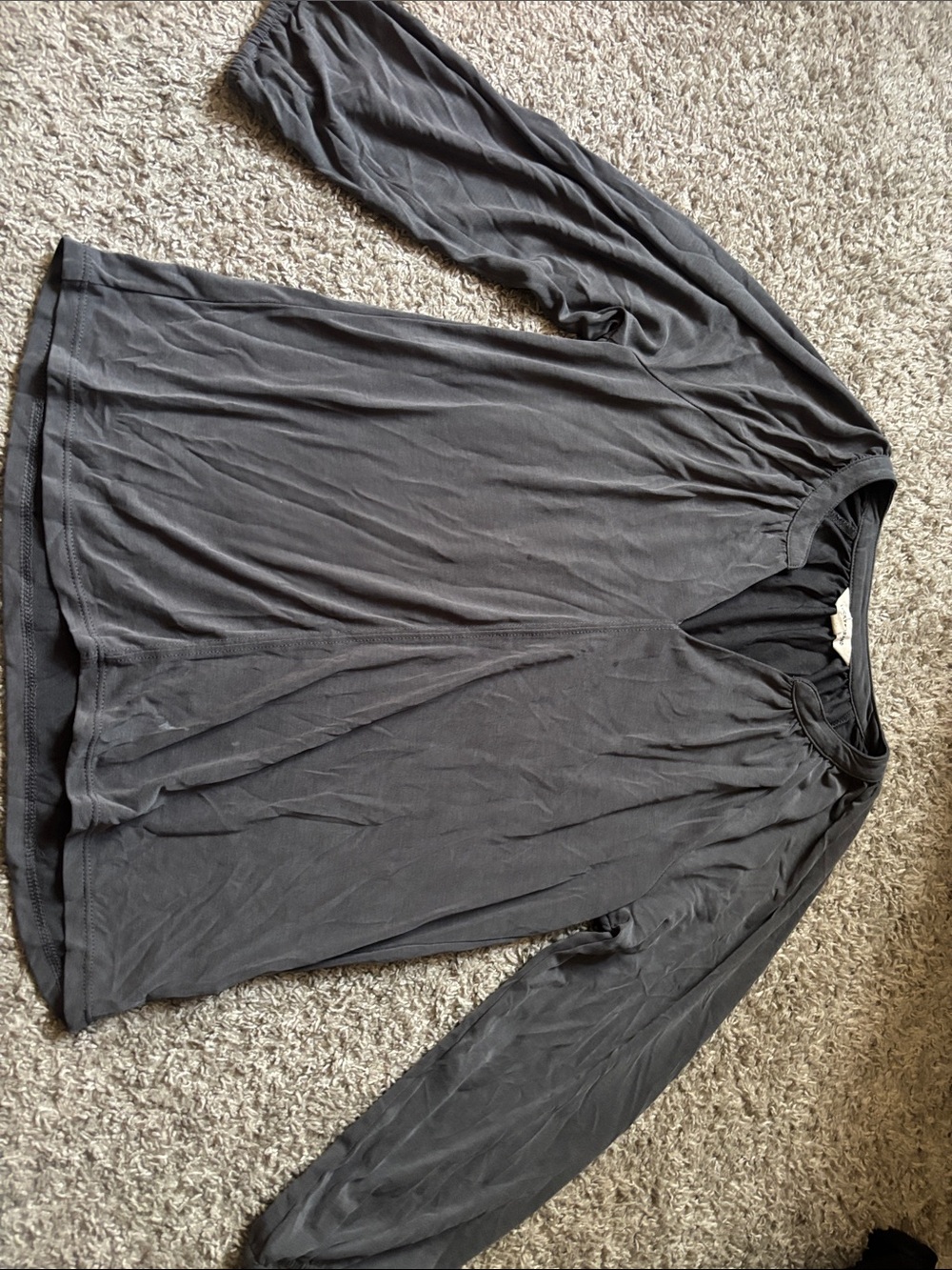 Women’s Long Sleeve Crew Neck Shirt - Charcoal Gray